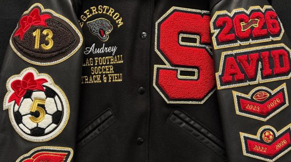 xlise international chenille patches letterman jacket.jpg 10